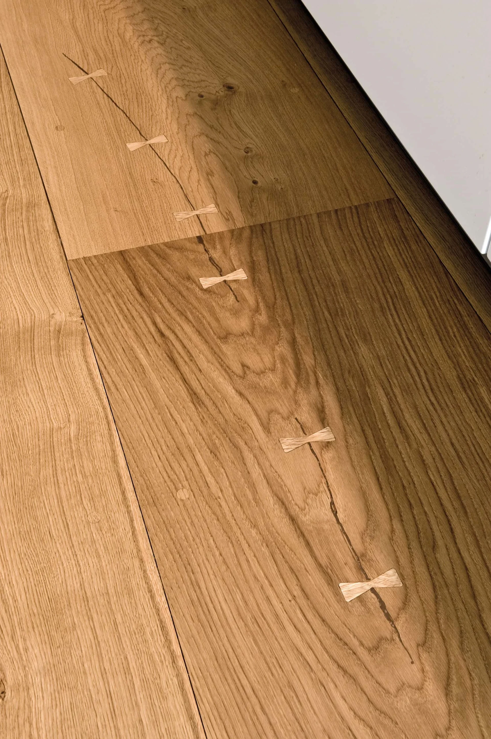 oak-hardwood-floors-heartoak_natural-oil_strib-residence_close-up_dinesen_02
